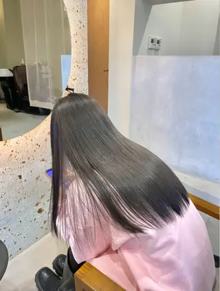 ロング カラー tim hinaのヘアスタイル