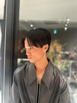 ショート メンズ ミオ💎透ける暗髪 ショートカットのヘアスタイル