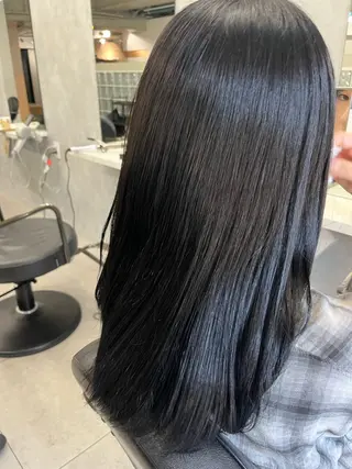 ミディアム カラー anon Loemのヘアスタイル