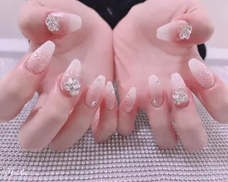 ネイル はぴねす所属・横浜 美夢のネイルデザイン