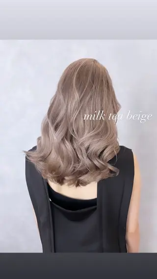 セミロング カラー 💜ハイトーン💛 マジカルかいちゃんのヘアスタイル