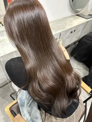 ロング カラー シガ ミクトのヘアスタイル