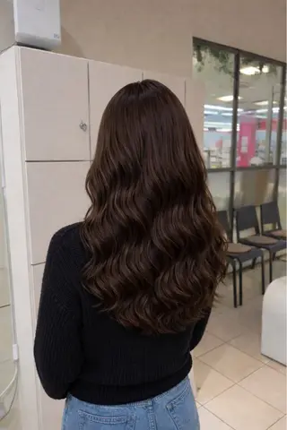 ロング 髪を綺麗に伸ばす人/ 艶髪✨️針田 綾音✨のヘアスタイル