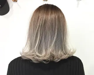 ミディアム カラー VIRETTA 【ヴィレッタ】のヘアスタイル