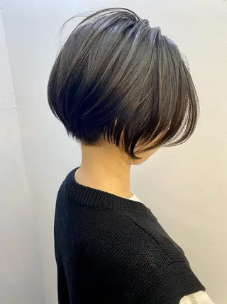 ショート 艶髪カラー&ウルフ フルカワ ヒロズミのヘアスタイル