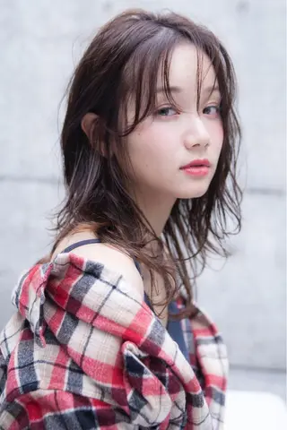 セミロング カラー パーマ 💘透明感カラー💘 沖本 将宏のヘアスタイル