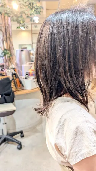 セミロング 【女性限定】 しおりのヘアスタイル