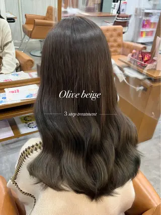 ロング カラー ayane 🩵のヘアスタイル