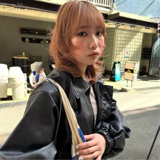 セミロング 神戸レイヤーカット 顔周り／骨格診断のヘアスタイル