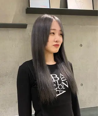 セミロング カラー ヘアアレンジ ボブ艶モテカラー🫧 カリンのヘアスタイル