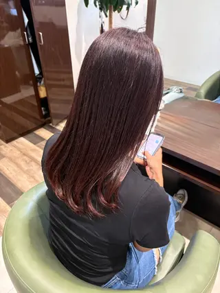 セミロング カラー AKIHO 暖色カラーのヘアスタイル