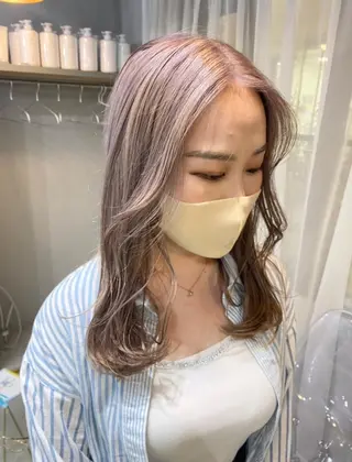 セミロング カラー パーマ ヘアアレンジ ハイトーン/透け感 カラー🎀真香のヘアスタイル