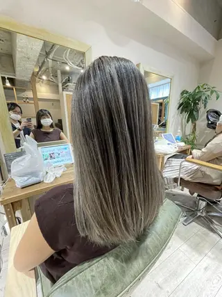 セミロング カラー パーマ ヘアアレンジ メンズ キッズ ネイル マツエク・マツパ バレイヤージュ/ 髪質改善/渡邉悟🌱のヘアスタイル