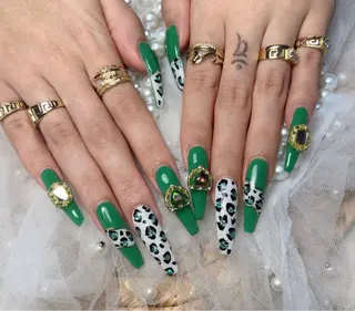 ネイル 🎀Ｍ nails✨ ビューティーのネイルデザイン