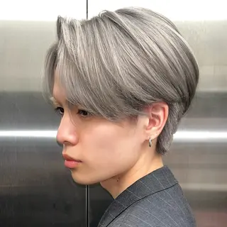 カラー メンズ ウルフ/レイヤー/ ブリーチカラーのヘアスタイル