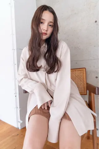 カラー AIRA / greenのヘアスタイル