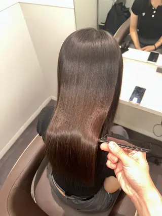 セミロング 美髪特化✨ 伊織✨縮毛矯正✨のヘアスタイル