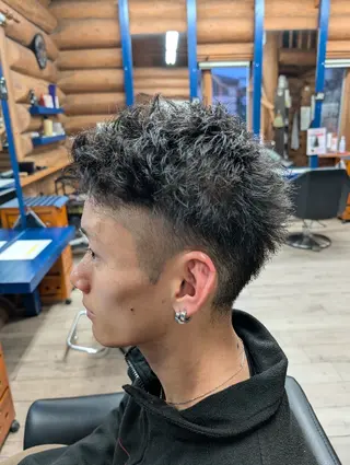 ショート メンズ 本田 圭輔のヘアスタイル