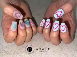 ネイル ネイルルーム チャームのネイルデザイン