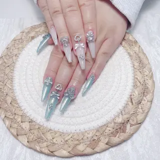 ネイル uu ネイルサロン関内🌼のネイルデザイン
