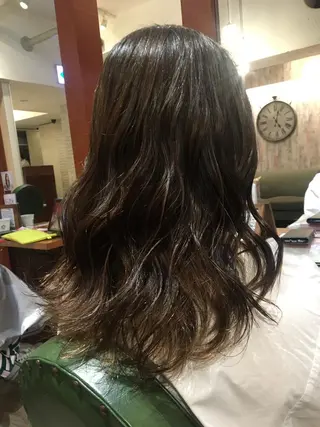 セミロング カラー 宮下 浩一のヘアスタイル