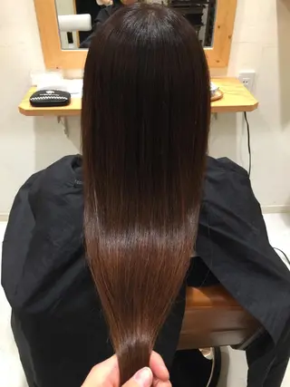 ロング カラー ツヤ髪専門美容師 桑原 和誠のヘアスタイル