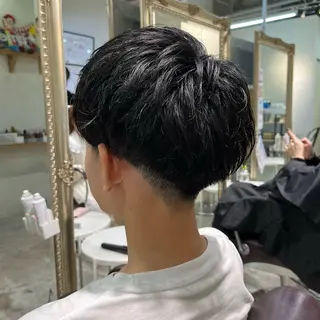 メンズ フェザーパーマ🌙 毛流れ yuzukiのヘアスタイル