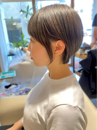 ショート カラー 安永 涼のヘアスタイル