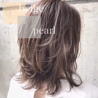ミディアム カラー AKI アキのヘアスタイル