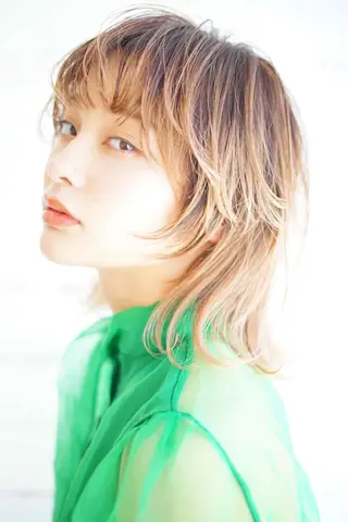 ミディアム カラー 前田 裕介のヘアスタイル