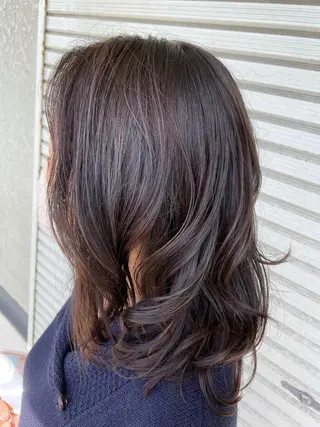 ミディアム カラー コゾノ ミキコのヘアスタイル