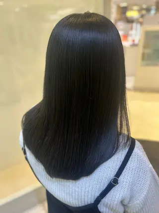 セミロング 縮毛矯正/髪質改善/ 艶髪ササキナツミのヘアスタイル