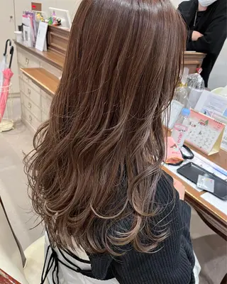 ロング カラー サソウ ユリエ🥥のヘアスタイル