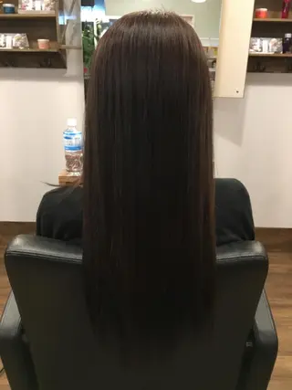 ロング 岡田 拓也のヘアスタイル