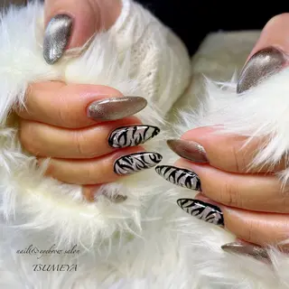 セミロング TSUMEYA KONのネイルデザイン