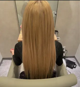 カラー 🩵たくみハイトーン カラー.エクステ🩵のヘアスタイル