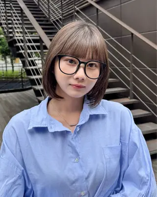 ショート カラー 🎧パーソナルケア/ 透明感カラー/ミユのヘアスタイル