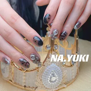 ネイル 🦋 Queenieのネイルデザイン