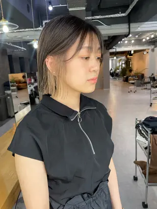 ミディアム 倉辻 香奈子のヘアスタイル