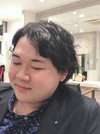 ミディアム パーマ メンズ 高杉 駿のヘアスタイル