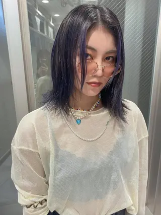 ミディアム ウルフカット/吉村 桃子のヘアスタイル