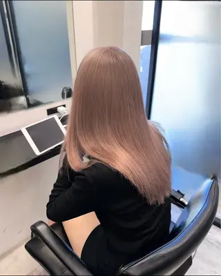 セミロング カラー 柔らかbeige モトキのヘアスタイル