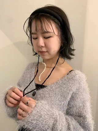 ミディアム カラー 落合希 Olivebeigeのヘアスタイル