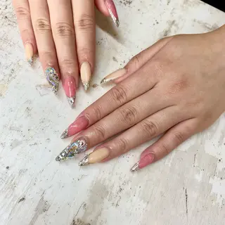 ネイル 山﨑 葉月のネイルデザイン