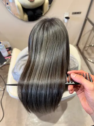 ロング La vielle所属・La vielle 西峠のヘアスタイル