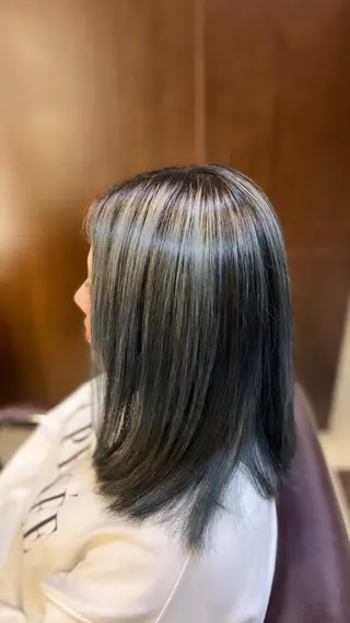 ミディアム 片岡 友輝のヘアスタイル