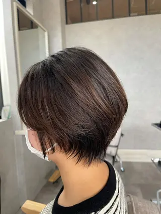 ショート カラー 一ノ瀬 暁のヘアスタイル