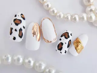 ネイル Tiary Nail Fのネイルデザイン