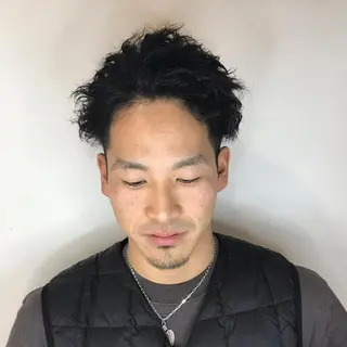 ショート パーマ メンズ 小川 舜人のヘアスタイル