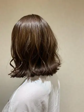 ミディアム カラー yamauchi mikuのヘアスタイル